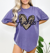 Load image into Gallery viewer, Auntie Leopard Heart