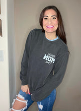 Load image into Gallery viewer, Doing Mom Shit Pocket (D156)