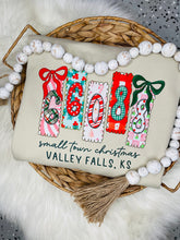 Load image into Gallery viewer, 66088 Small Town Christmas