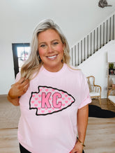 Load image into Gallery viewer, KC Heart Arrowhead (D472)