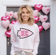 Load image into Gallery viewer, KC Heart Arrowhead (D472)