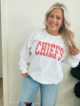 Load image into Gallery viewer, Chiefs Checkered (D531)