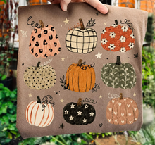 Load image into Gallery viewer, Handdrawn Pumpkins
